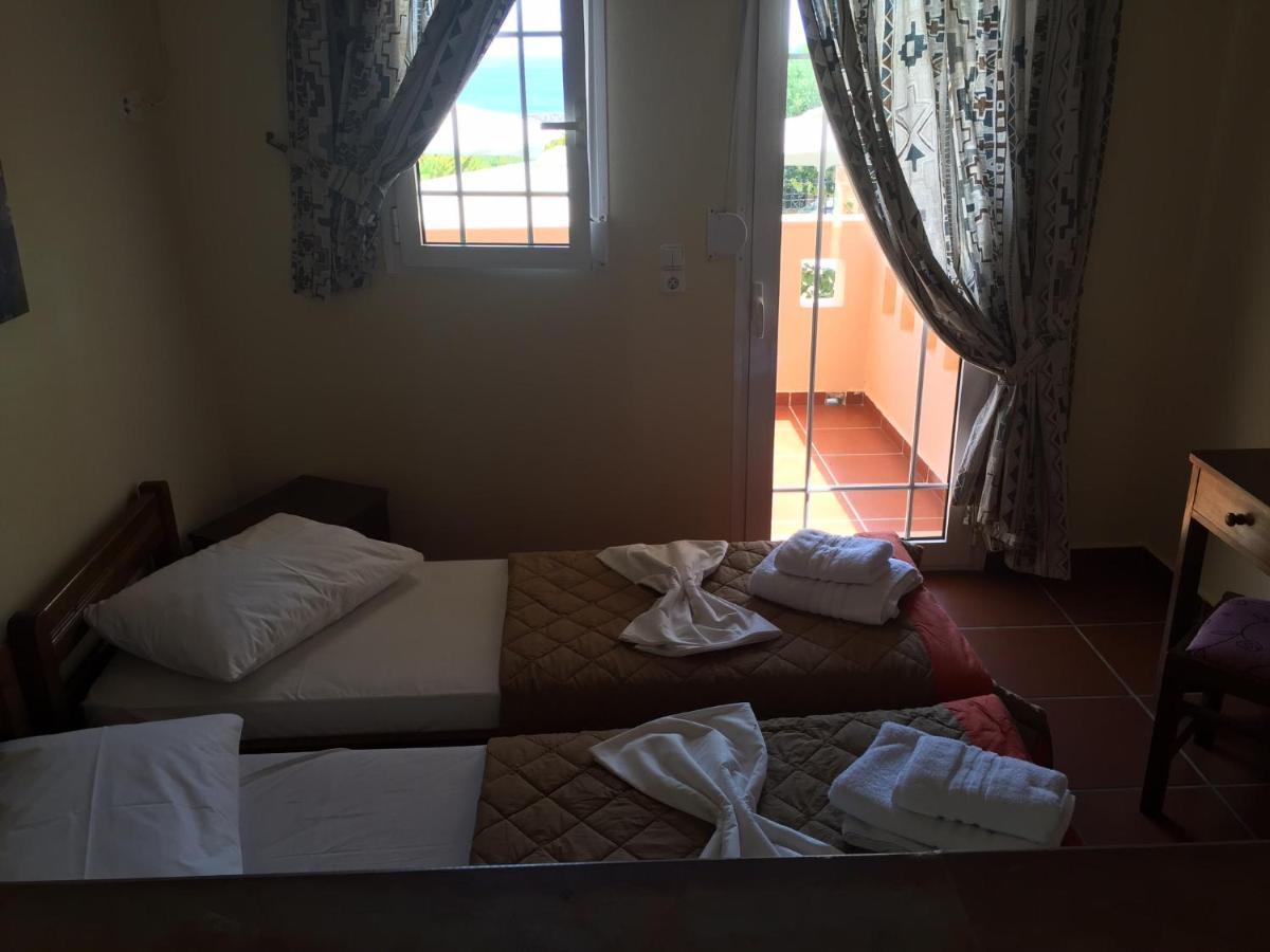 Toulipa Rooms Agia Ermioni Eksteriør bilde